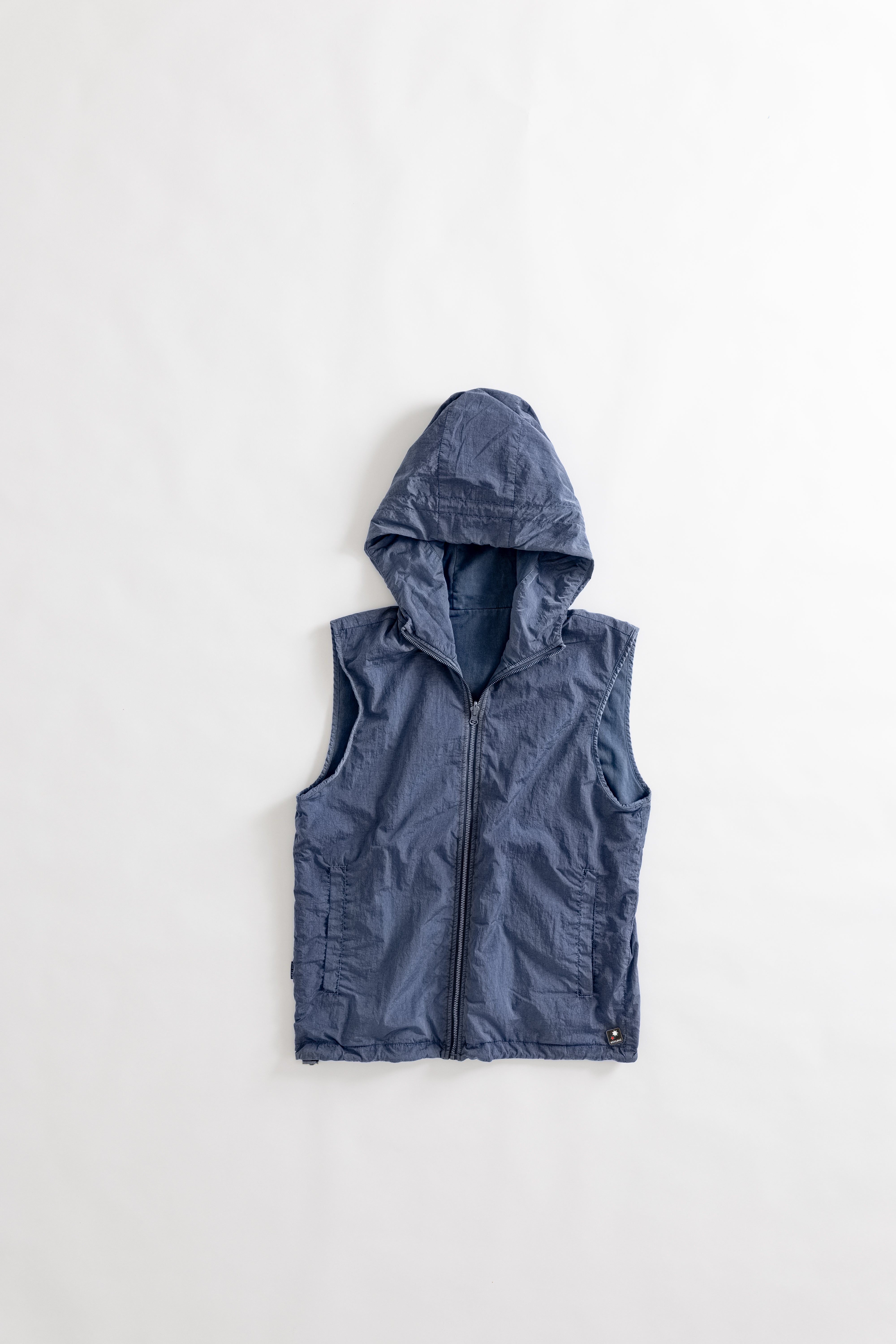 トップス MSCHF HOODED STRIPE VEST TONGA SR - HOODED REVERSIBLE EGGPAD VEST