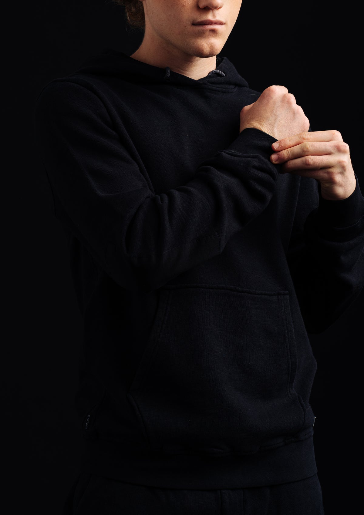 LABU T - HOODED SWEATHER (POPELINE DETAILS)